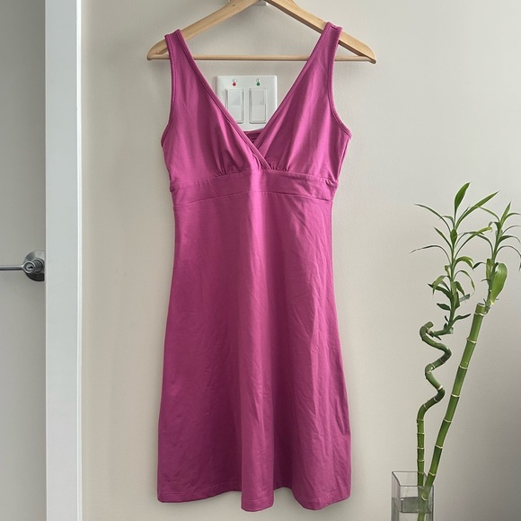 PATAGONIA Pink V-neck Crossover Dress - Picture 4 of 10